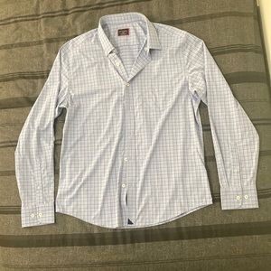 Untuckit blue plaid pattern slim fit button down shirt